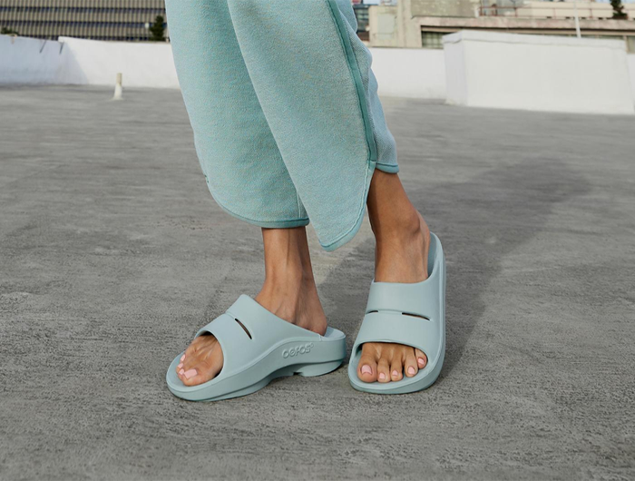 OOFOS Men's and Women's OOahh Slide