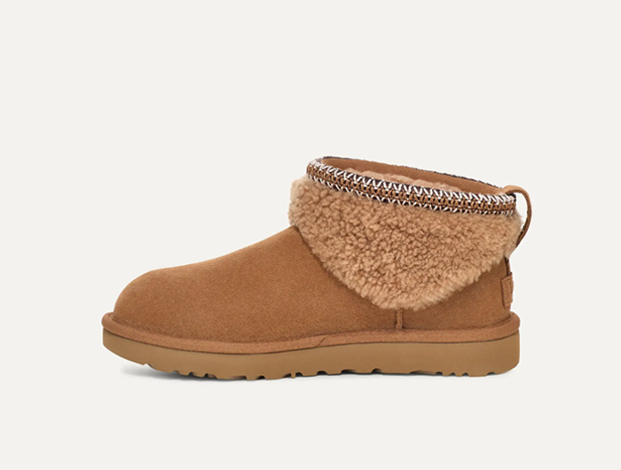 UGG Women's Classic Ultra Mini Maxi Curly Boot