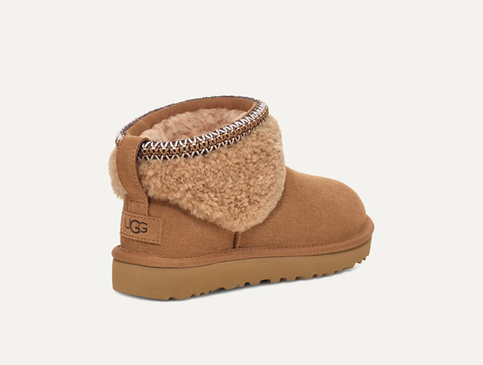UGG Women's Classic Ultra Mini Maxi Curly Boot
