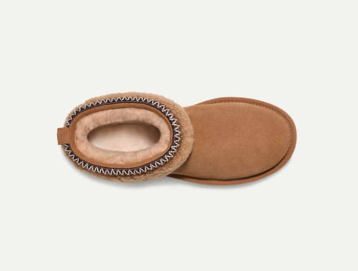 UGG Women's Classic Ultra Mini Maxi Curly Boot