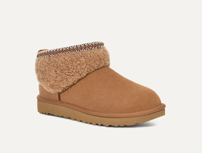 UGG Women's Classic Ultra Mini Maxi Curly Boot
