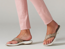 Clarks Women's Breeze Sea Flip Flops