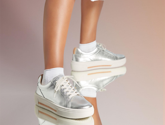 Clarks Women's Hollyhock Walk Leather Sneakers