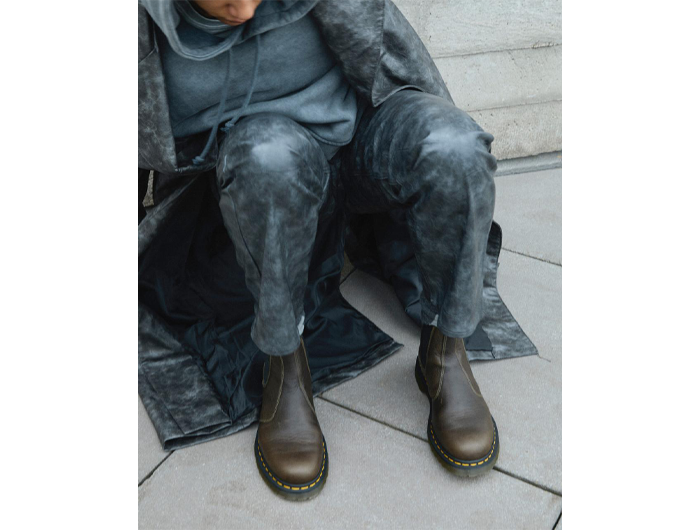 Dr. Martens 2976 Grizzly Fleece Lined Chelsea Boots - FINAL SALE