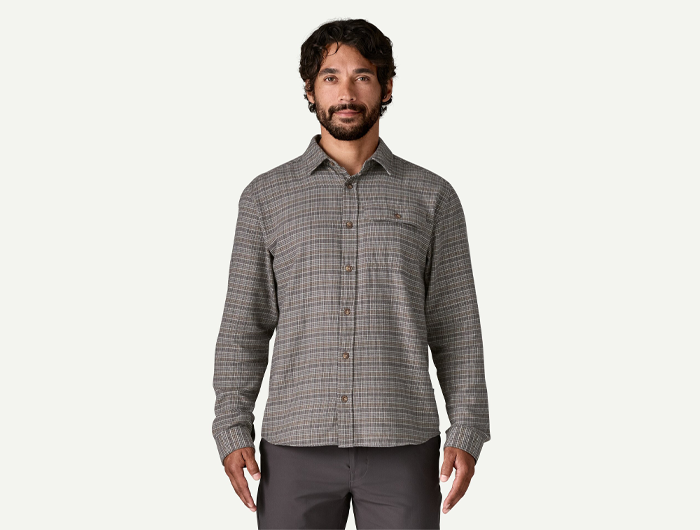 Patagonia Men's Long-Sleeved Cotton in Conversion Lightweight Fjord Flannel Shirt