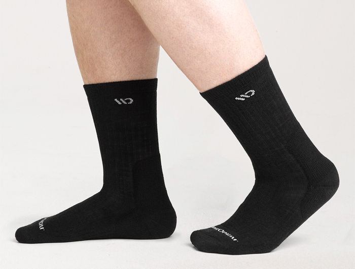 Wide Open by Darn Tough Men's Solid Cushioned Micro Crew Socks