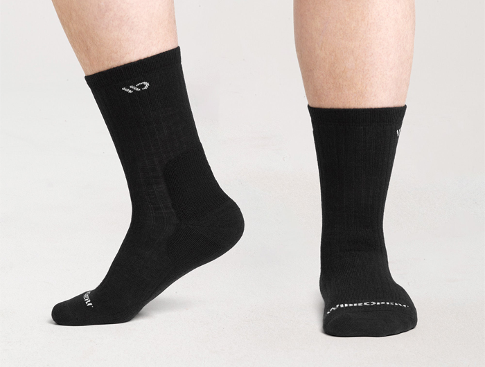 Wide Open by Darn Tough Men's Solid Cushioned Micro Crew Socks