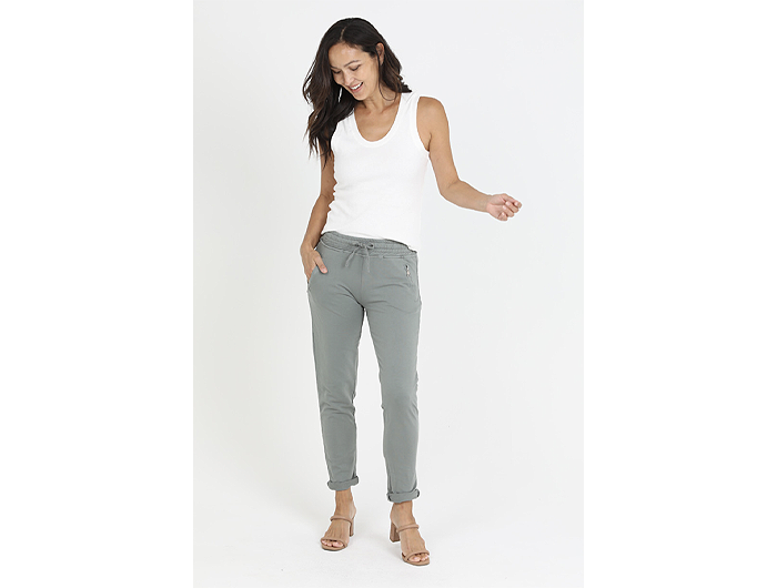 Nostalgia Women's Elastic Waist Knit Jogger