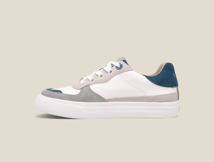 Taos Women's Pop Soul Leather Sneaker