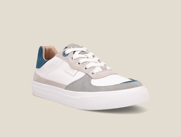 Taos Women's Pop Soul Leather Sneaker