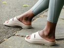 OOFOS Men's and Women's OOahh Slide