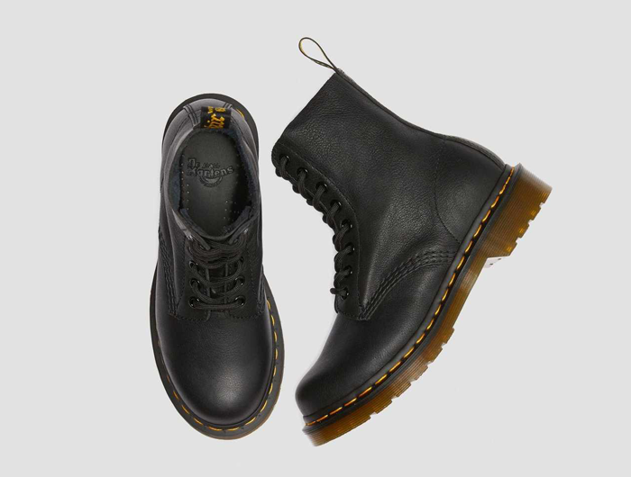 Dr. Martens Women's 1460 Pascal Virginia Leather Boots