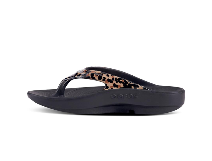 OOFOS Women's OOlala Limited Sandal - Leopard
