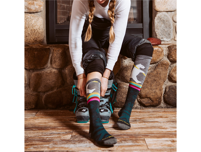 Darn Tough Women's Due North Over-the-Calf Midweight Snowsport